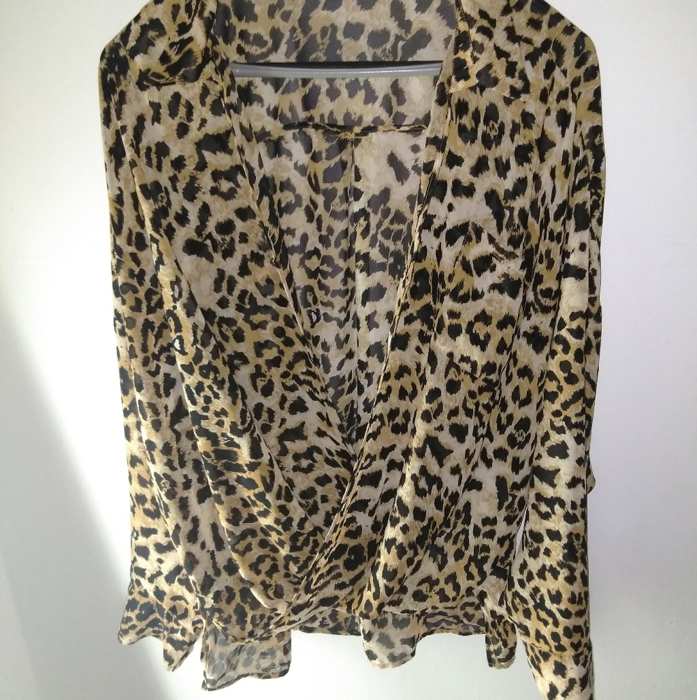 Vince Camuto Cheetah print blouse